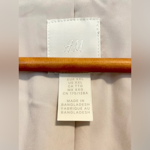 H&M Women’s Oversized Blazer - Picture 4 of 8